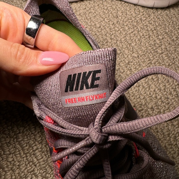 Nike Running Shoes - Picture 4 of 7